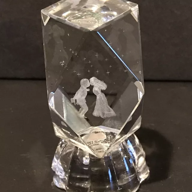 Crystal Glass Cube 3D Laser Etched Wedding Couple Cube Paperweight