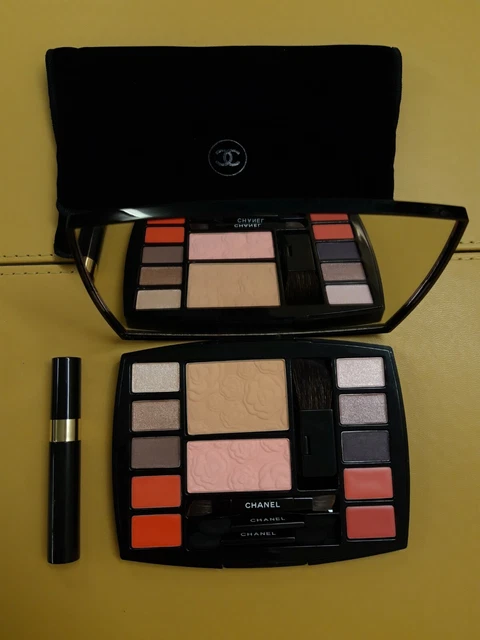 CHANEL TRAVEL MAKEUP Palette Essentials With Travel Mascara. Size
