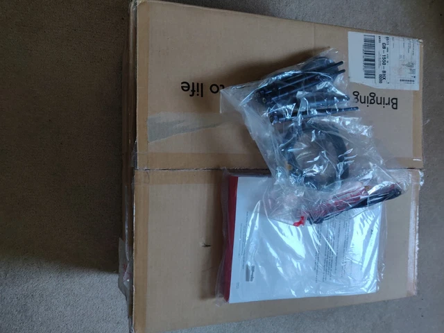 ARCAM AV40 A/V - 16 Channel Processor - Dolby Atmos, DTS, Auro-3D, IMAX ...