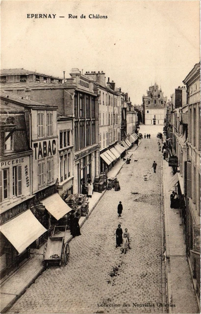 CPA ÉPERNAY - Rue de Chalons (741487)
