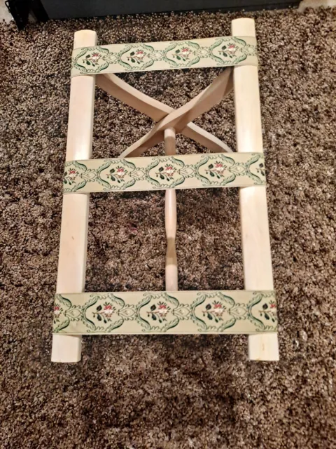 Scheibe VINTAGE White Wood Tapestry Luggaage Folding Rack