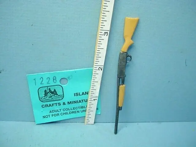 Miniature Pump Shotgun #1228 Island Crafts 1/12 Scale
