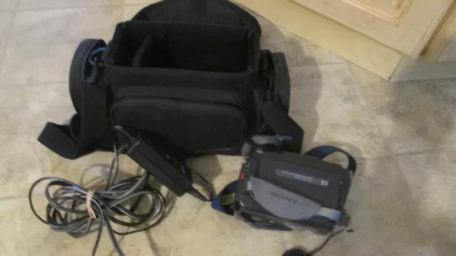 Sony Handycam DCR-TRV280 NightShot Steady Shot   Digital 8 camcorder
