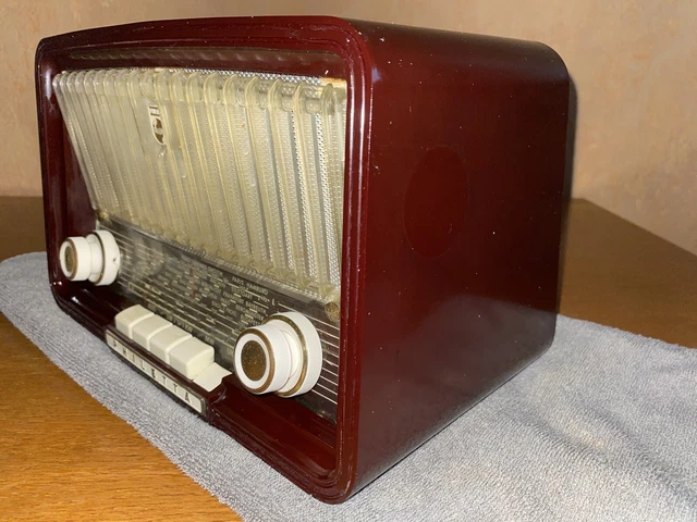 Philips Philetta BD244U  Bakelit Röhrenradio spielt UKW - Sender