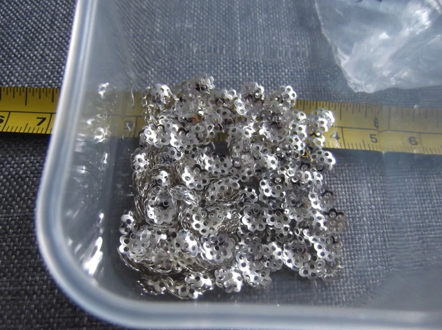 Totalmente Nuevas Tapas de Cuentas Tono Plateado - 5mm - 6.5 gramos en Bolsa