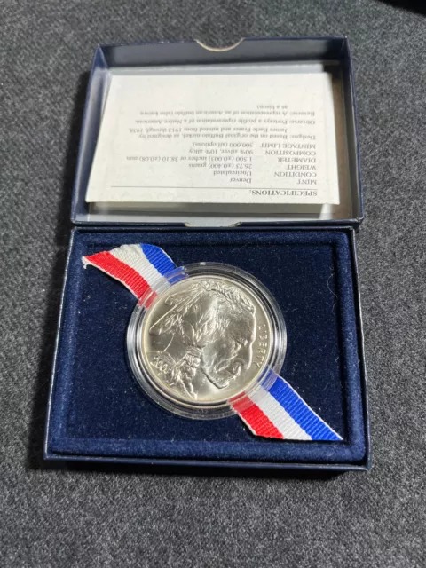 2001-D- American Buffalo-Silver Dollar Commemorative US Mint-With Display Box