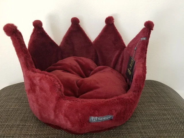 NanDog cloud pet bed, Christmas  red  crown cave For Puppy, cat, small Dog, New