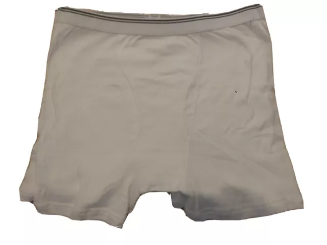 Men's Underwear, 100 % Cotton, Classic Trunks, Size XL 40-42. White. NEW.