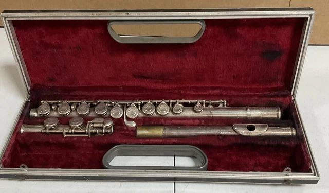 VintAge Artley Flute with Case 1966 VintAge Artley Flute with Case 1966