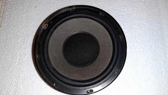 1 Boomer PHILIPS AD 80400 W8 8 ohms . Diamétre 19.1cm sur plats