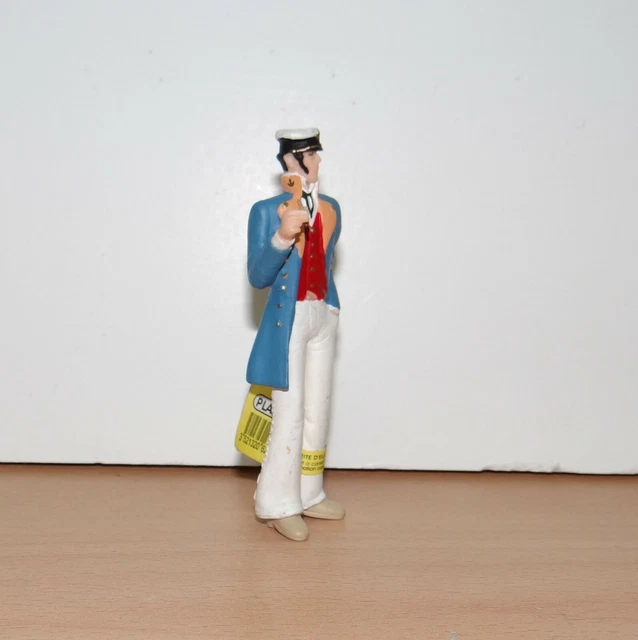 Bécassine Collectible Figurine With Her Suitcase and Umbrella - Plastoy - 2002