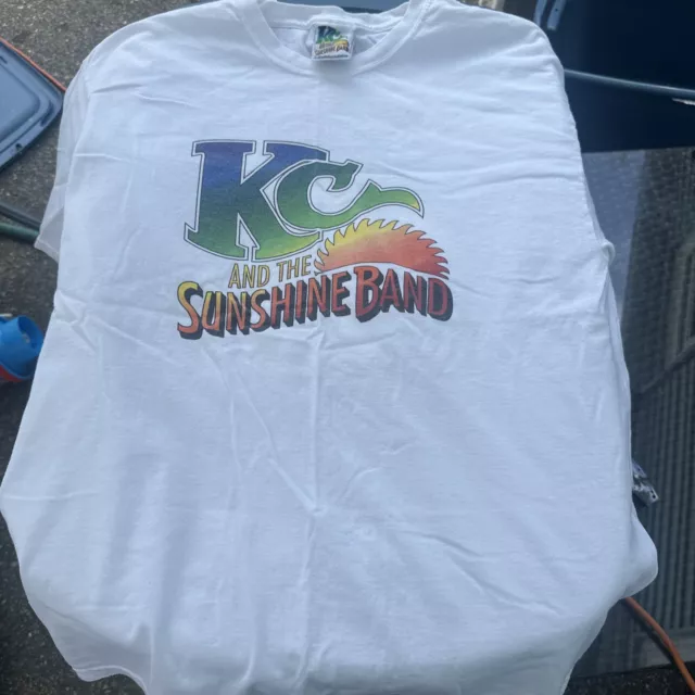 Vintage Kc And The Sunshine Band Graphic  Print Concert Tee Adult Size Large