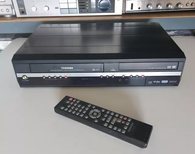 TOSHIBA D-VR51 Combiné Enregistreur DVD Magnétoscope VHS avec télécommande