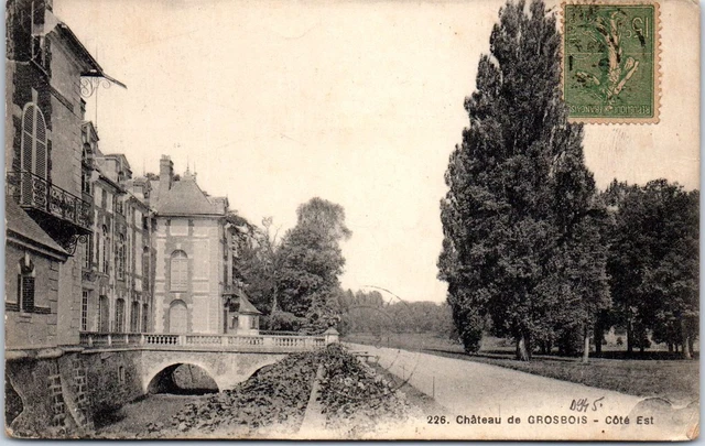 94 GROSBOIS - le chateau cote Est.