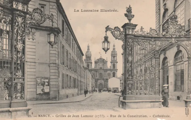 CPA 54 NANCY Grilles de Jean Lamour - Rue de la Constitution - Cathédrale