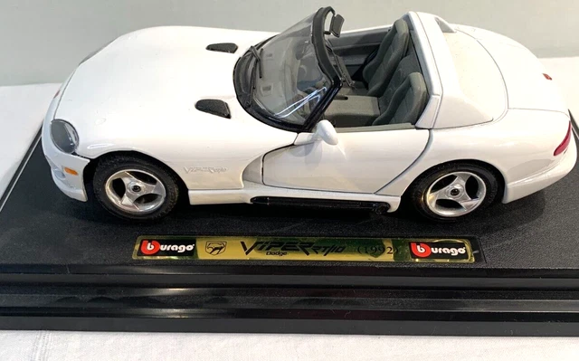 Model Car Dodge Viper RT/10 1992 Bburago diecast 1:18 scale