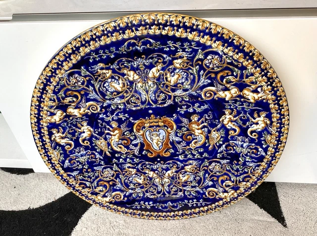 Plat melonnière faience Gien décor Renaissance fond bleu