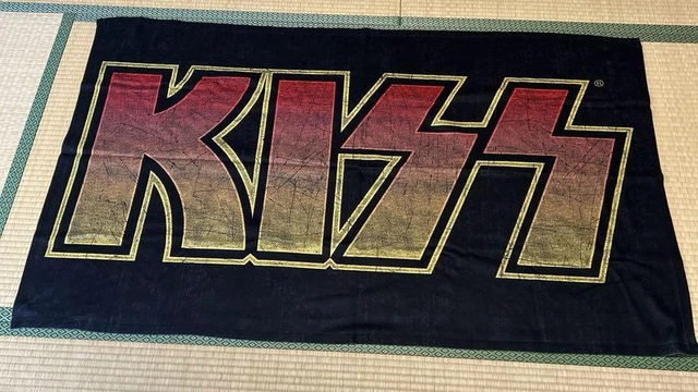 KISS LOGO TAPESTRY 2015 Models $294.81 - PicClick AU