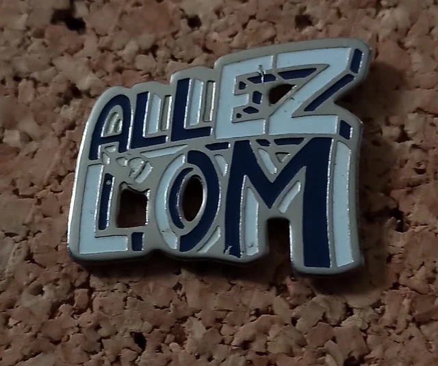PIN'S ALLEZ L'OM Olympique De Marseille Football Club FC Droit Au But ...
