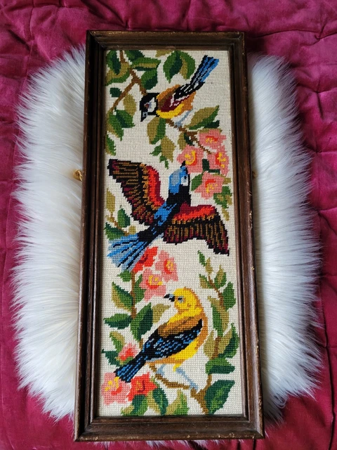 Cadre Canevas Vintage – Tricot Laine – Motif Oiseaux – Bois – 52x52x22 Cm