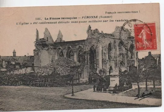 CPA - PÉRONNE (Somme)  La France Reconquise - L'église détruite par les vandales