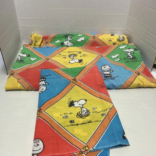 VINTAGE 60S JCPenney PEANUTS Flat TWIN Sheet USA Rare Snoopy With 1
