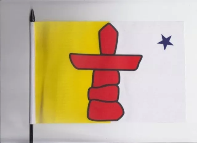 Nunavet Canada Hand Flag (9" x 6")