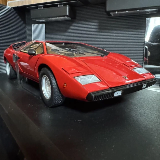 Kyosho 1:18 - 1 - Voiture De Sport Miniature - Lamborghini Urraco Rally Modele Moule Sous Pression Avec 5 Ouvertures