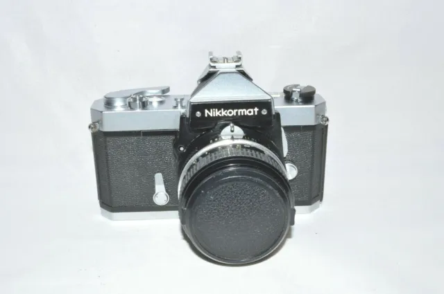 Esmoquin Nikon Nikkormat FT-N con lente Nikkor 1:2/50 mm ""LIMPIADO/PROBADO"" (N-7)