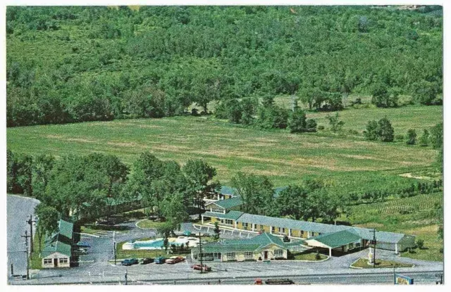 New Englander Motor Inn, Bennington, VT - Business Card