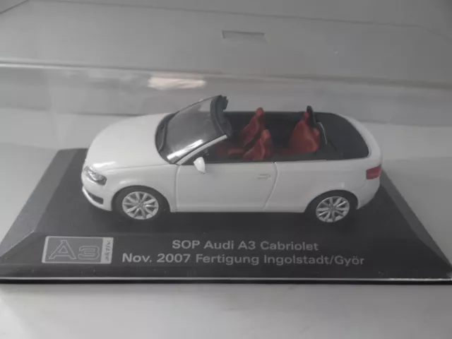 Minichamps Audi A3 Cabriolet Weiss 2007 Ingolstadt Modellauto 1:43 Sammler Model