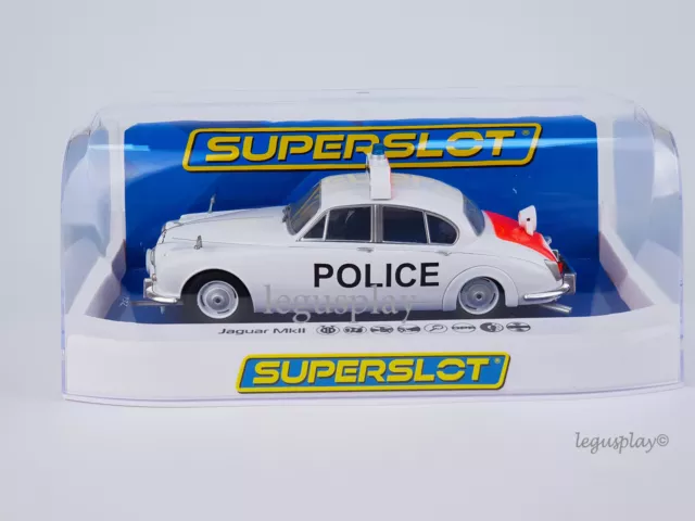 Slot car Scalextric Superslot H4420 Jaguar MK2 - Police Edition