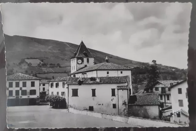 CPSM 64 pays Basque Sare église place