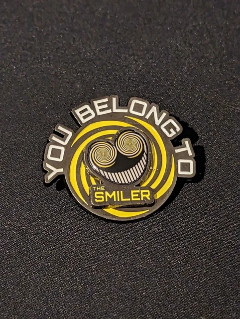 The Smiler Pin Badge - Alton Towers Resort - Merlin Entertainment