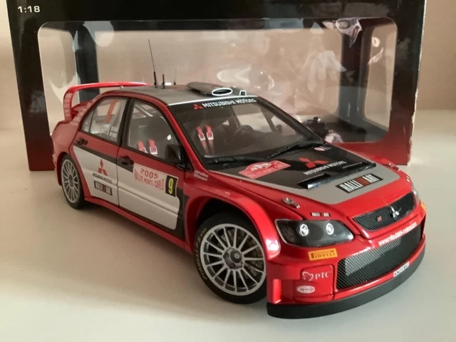 Ignition 1:18 Mitsubishi Lancer Evo IX Wagon RalliArt Modèle en résine