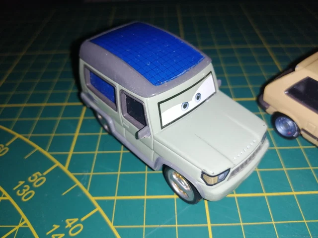 lot de  voitures cars disney pixar  mattel metal  d occasion 2
