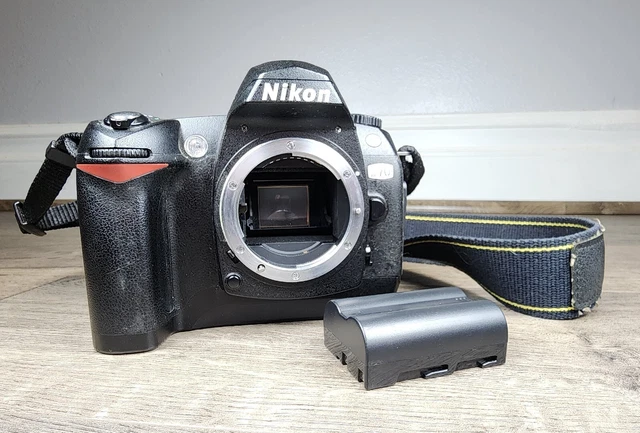 Nikon D70S Digital Slr Camera | 25218 | 6.1Mp | Black | Body Only