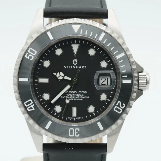 Montre Steinhart Automatique - Modèle Plongeur - Cadran Noir - Occasion