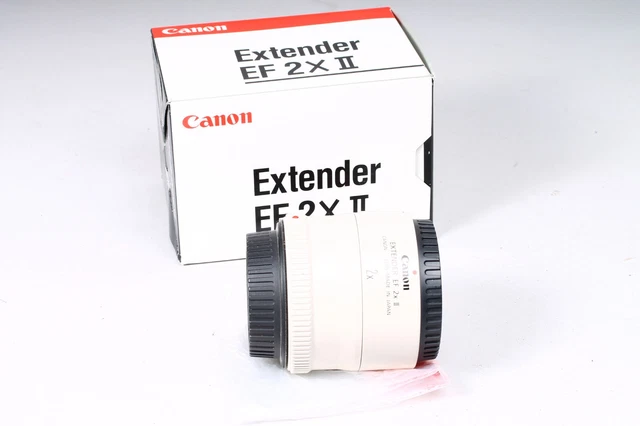 CLEAN CANON EXTENDER EF 2X ll TELECONVERTER IN BOX