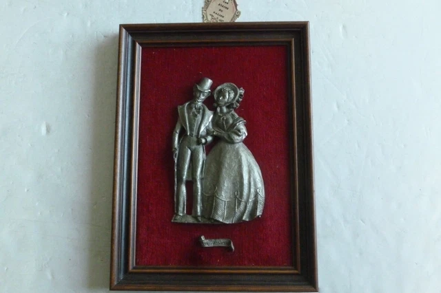 Tableau en etain avec jeune fille
