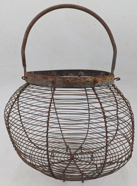 Casier porte bouteilles en métal - révélé, brocante, art & déco responsable
