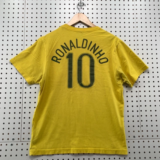 Vintage Nike Shirt Brasil #10 Ronaldinho Yellow Green fits Adult Small 19.5x25