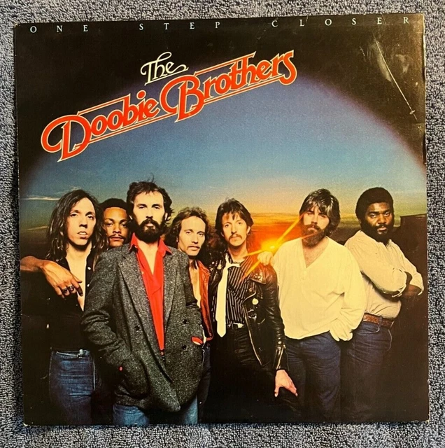 THE DOOBIE BROTHERS "ONE STEP CLOSER" VINYL LP Record 1980 Album VG+/VG+