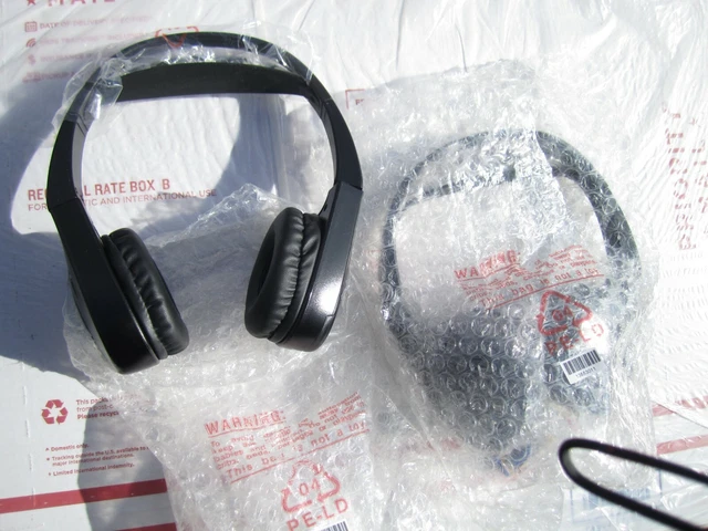 2 new Audiovox Wireless Headphones part number 13653011 audio vox wireless set