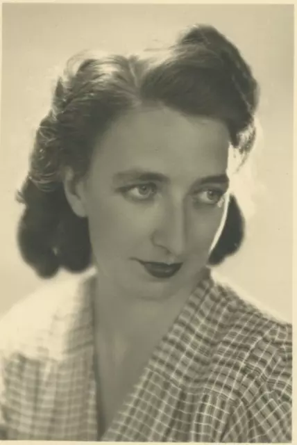Portrait de jeune femme Vintage silver print Tirage argentique  10x15  Cir