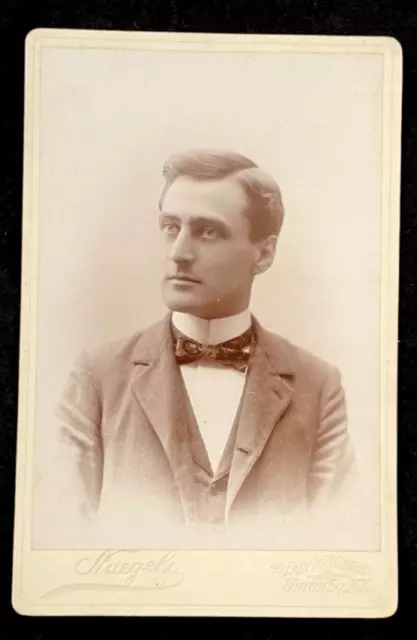 ANTIQUE CABINET PHOTO GOOD-LOOKING WELL-DRESSED YOUNG MAN UNION SQ NY 1890-1900s