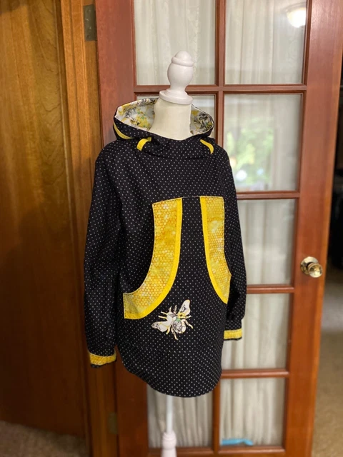 Alaska Native kuspuk qaspeq size 2 adult women’s bees yellow and black 