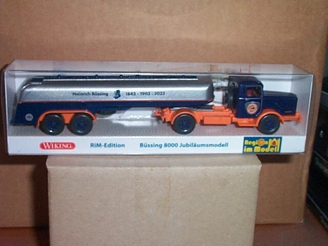 Miniature Wiking 1/87 – Camion Büssing 8000 Avec Citerne Auxiliaire (WIK085602)