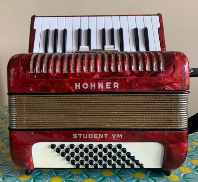 Hohner student vm discount 48 bass accordion