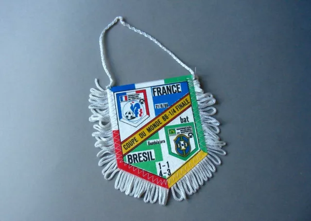 France Bresil Coupe Du Monde 86 - 1/4 Finale   Vintage Fanion Football